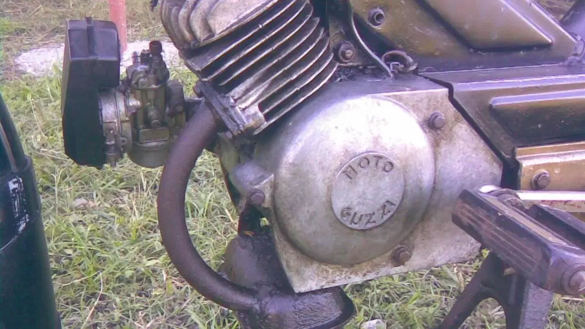 Moto Guzzi   (9)