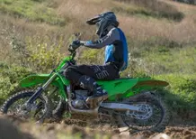 Kawasaki KX 250 e 450 2021: TEST, balzo in avanti della 250, tutta nuova