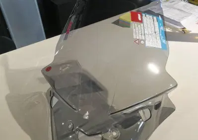 Cupolino Givi D2129s per Mt10 - Annuncio 8187400