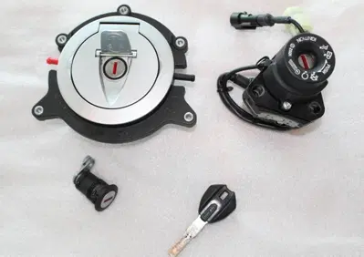 Kit completo serrature DUCATI MONSTER 696/796/1100 - Annuncio 8193969