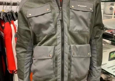 Abbigliamento ufficiale HONDA - Annuncio 8203747