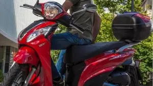 Kymco People 125i One (2016 - 20)  (4)