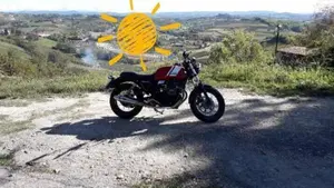 Moto Guzzi V7 II Special (2015 - 17)  (3)