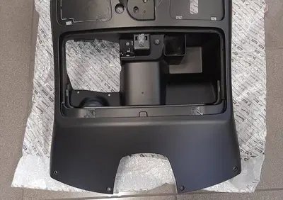 SCUDO INTERNO PER VESPA GTS 300 HPE NERO OPACO - Annuncio 8256943