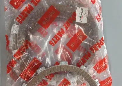 Dischi frizione Aprilia RSV 1000 (AP8106634) - Annuncio 8265649