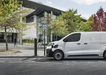 Citroen Ë-Jumpy: il furgone elettrico di Stellantis per lavorare in città [video]