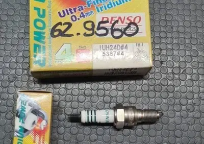 CANDELA IRIDIUM IUH24D HONDA CBR RR FIREBLADE Denso - Annuncio 8272771