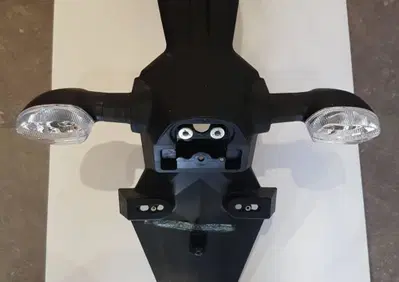 PARAFANGO POSTERIORE YAMAHA MT-03 YZF-R3 320 - Annuncio 8279198