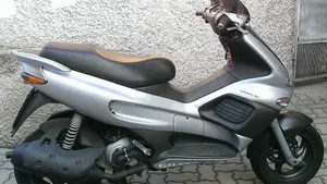 Gilera Runner 200 VXR (2002 - 05)  (4)