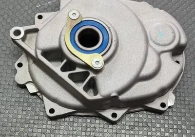 COPERCHIO TRASMISSIONE SCARABEO 50 SR 50 Aprilia - Annuncio 8282282