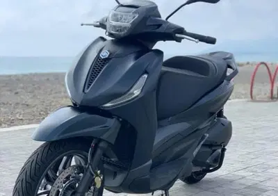 Piaggio Beverly 300 Hpe (2021) - Annuncio 8337435