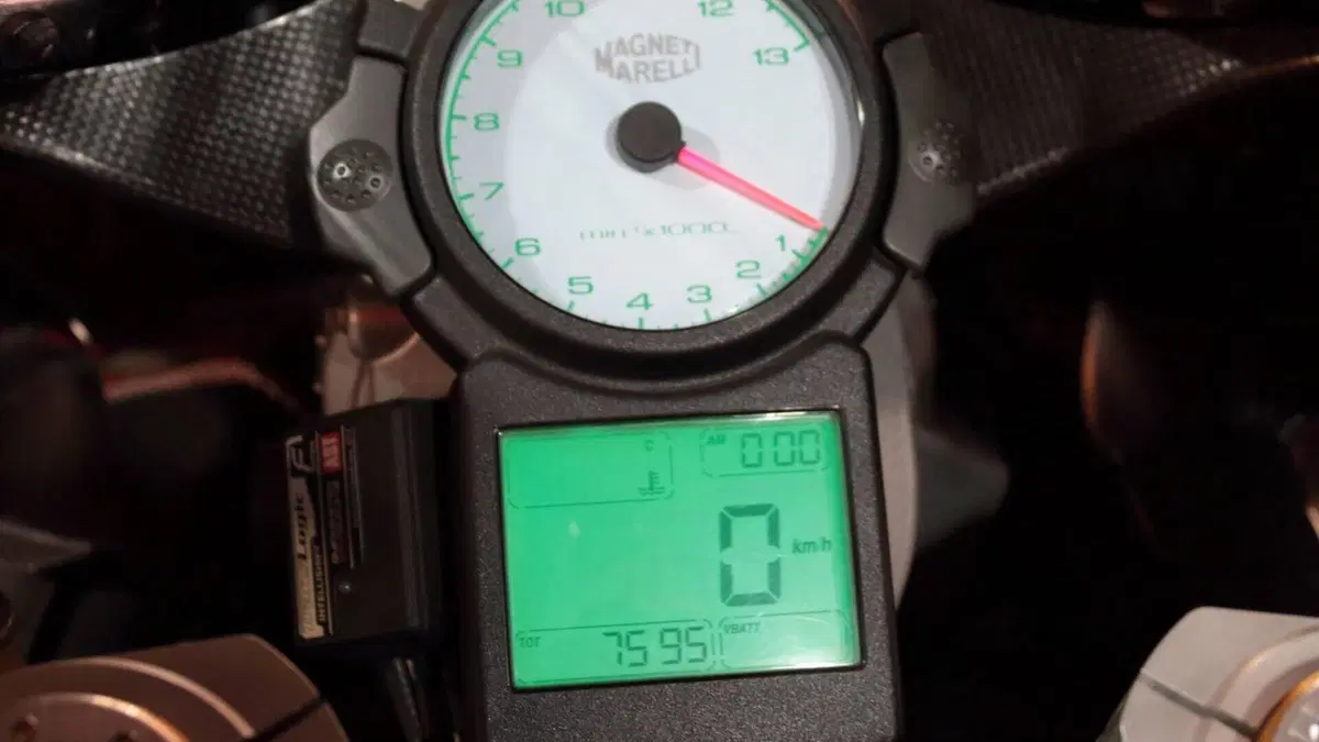 Ducati 749 R (2003 - 07)  (7)