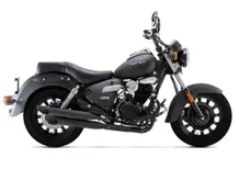 Keeway Superlight 125 Euro 5. La cruiser sempre forte nel prezzo