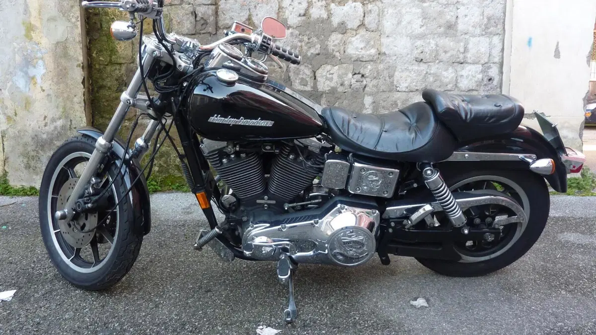 Harley-Davidson   (2)