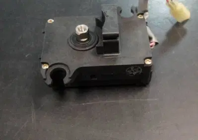 motorino valvola scarico GSXR1000 K3 Suzuki - Annuncio 8407216