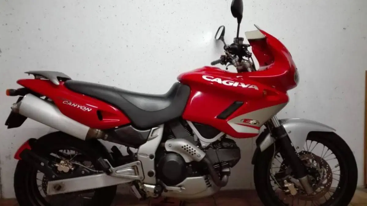 Cagiva Gran Canyon 900  (3)