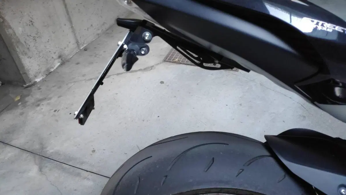 Triumph Street Triple RS (2017 - 19)  (12)