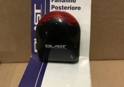 Fanalino posteriore Blast - Annuncio 8432246