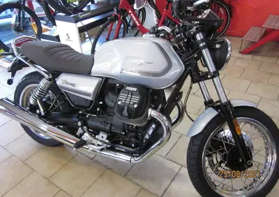 Moto Guzzi V7 Special (2021 - 24) - Annuncio 8443069