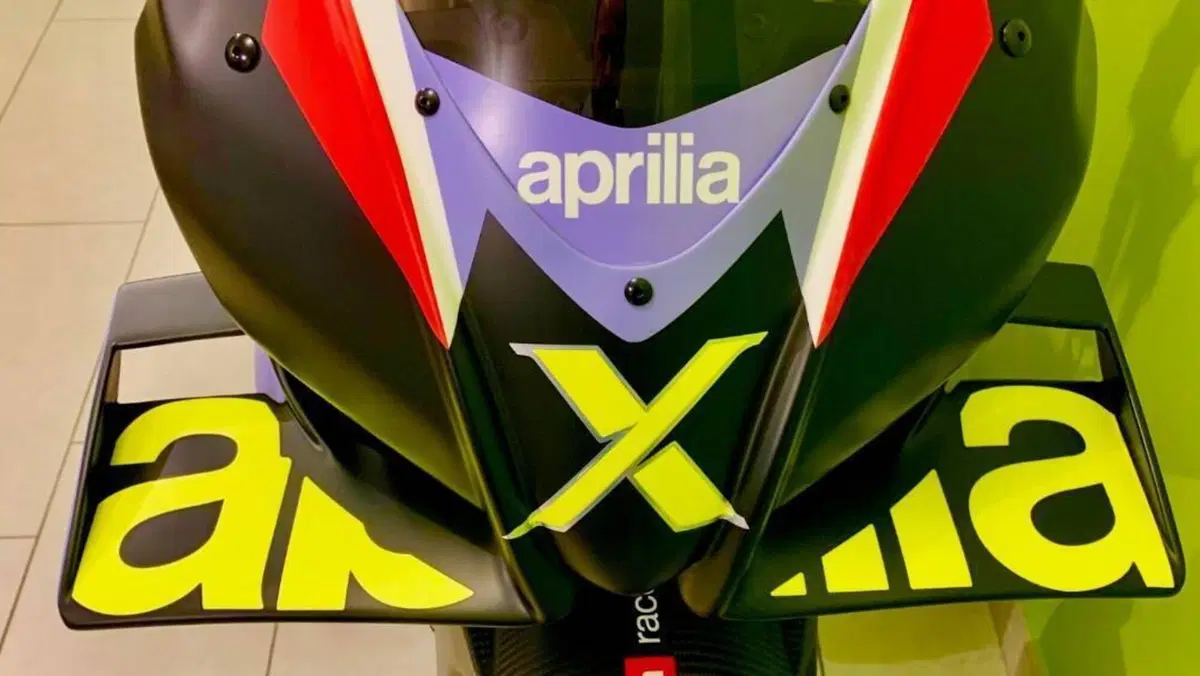Aprilia Tuono V4 X (2020)  (2)