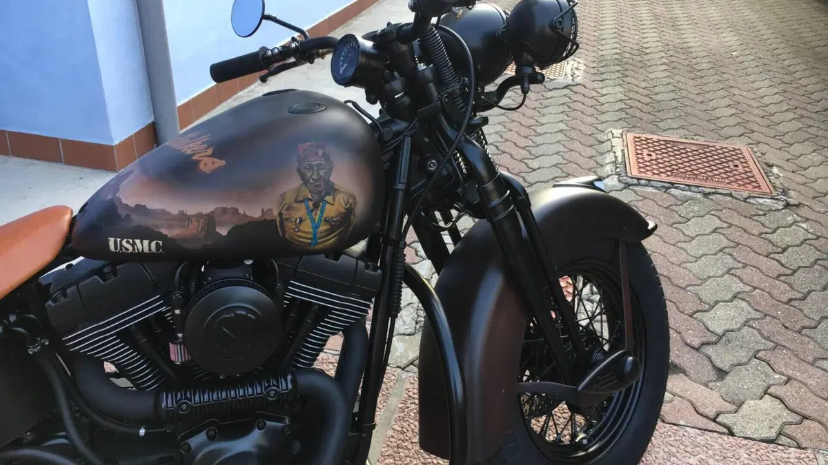 Harley-Davidson 1450 Heritage Springer (2000 - 03) - FLSTS  (4)