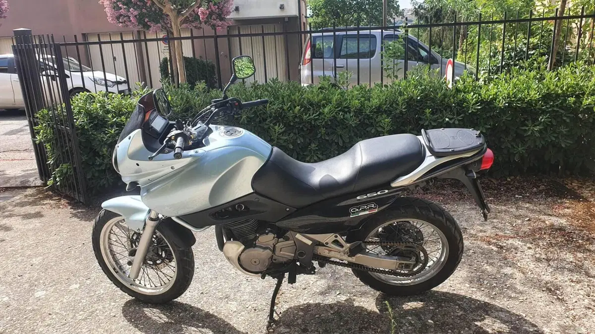 Suzuki XF 650 Freewind (1997 - 03) 