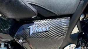 Yamaha VMAX Carbon (2015 - 16)  (10)