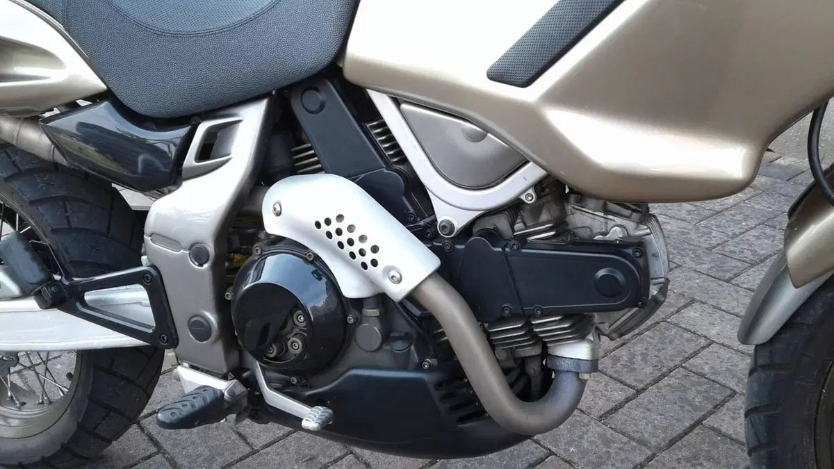 Cagiva Gran Canyon 900  (4)