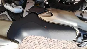 Cagiva Gran Canyon 900  (8)