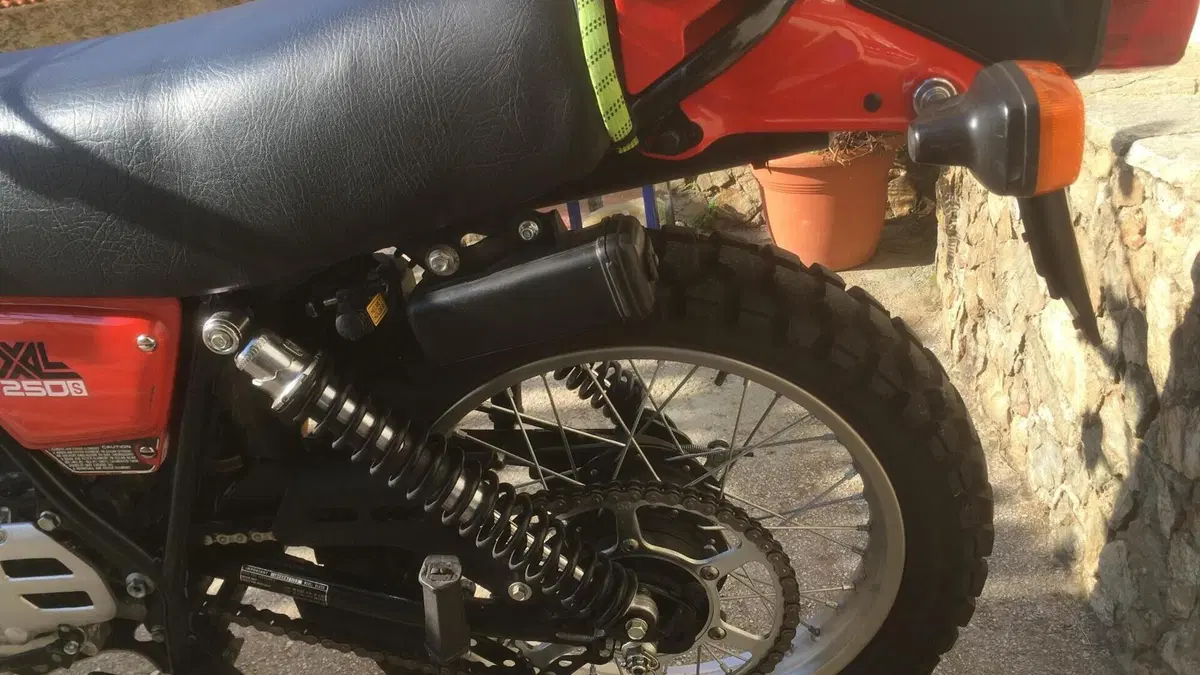 Honda   (2)
