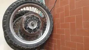 Suzuki XF 650 Freewind (1997 - 03)  (6)