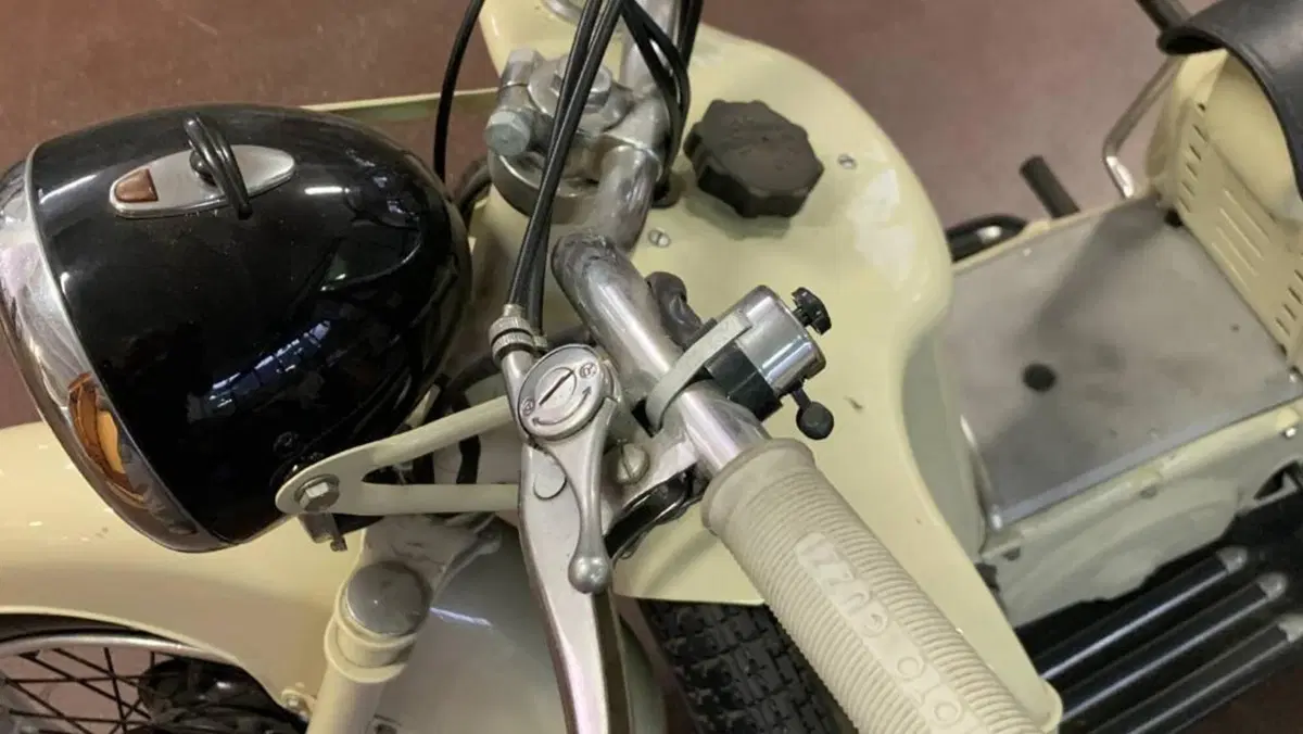 Moto Guzzi   (7)