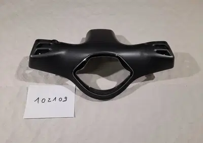 MASCHERINA MANUBRIO POSTERIORE VESPA GTS HPE - Annuncio 8542151