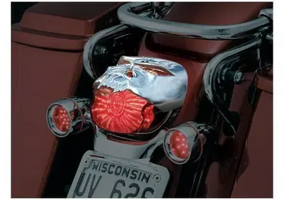 Visor per faro posteriore Kuryakyn Zombie cromato  - Annuncio 8558491