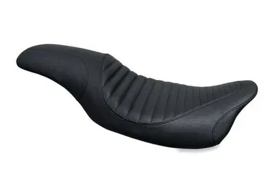 Sella Mustang Tripper Fastback 2-UP Tuck 'n Roll p  - Annuncio 8563571