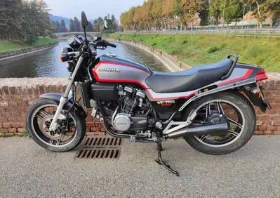 Honda VF750 Sport - Annuncio 8567186