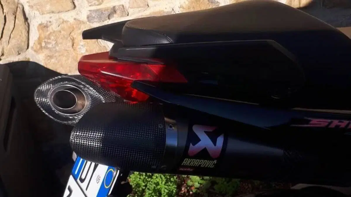 Aprilia Shiver 750 (2010 - 16)  (9)