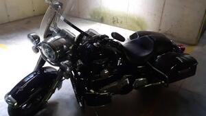 Harley-Davidson 1690 Road King (2013 - 16) - FLHR 