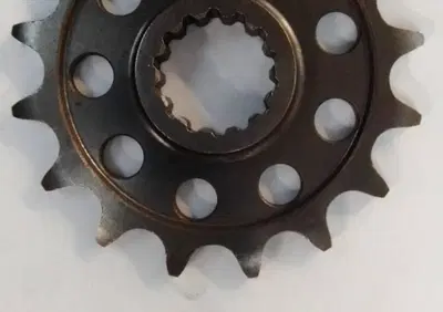 PIGNONE PER APRILIA RXV E SXV 450 AP9100600 - Annuncio 8577114