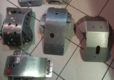 SOTTO MOTORE IN ALLUMINIO VARIE - Annuncio 8578294