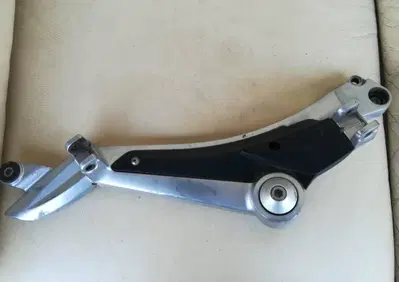 Supporto pedane Aprilia Mana 850 - Annuncio 8584561