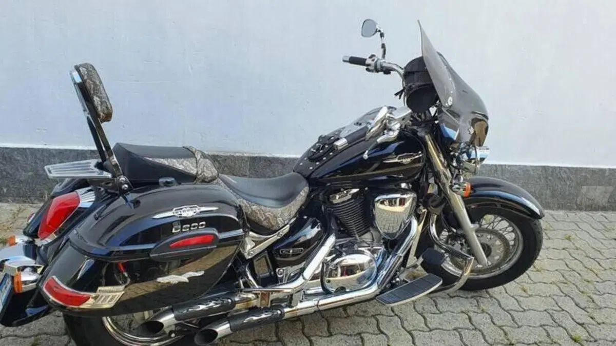 Suzuki Intruder 800 C B (2015 - 17)  (6)