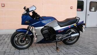 Kawasaki GPZR 900 epoca