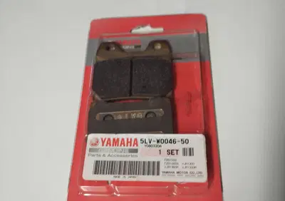 PASTIGLIE POST. YAMAHA FZS1000-XJR1300 - Annuncio 8603976