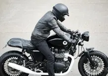 Triumph Thruxton 900 White Deuce. Il bianco vince
