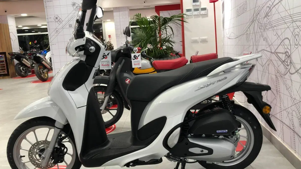 Honda SH 125 Mode (2024 - 26)  (15)