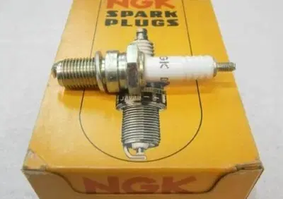 NGK D10ES - Annuncio 8675316