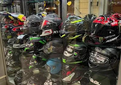 Casco KYT Helmet - Annuncio 8680147