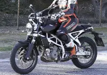 Husqvarna Svartpilen 401: tutta nuova per il 2023? [Foto spia]