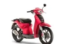 Nuovo Scarabeo 50 e 100. Bello e pratico